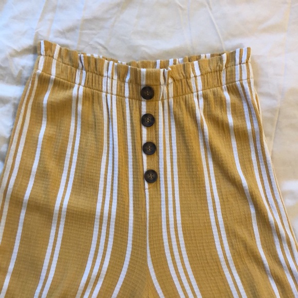 Flowy Beach Pants 🏖️ - Picture 7 of 11